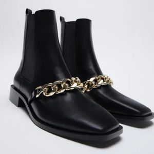 NWT Zara blocks boots with gold chain